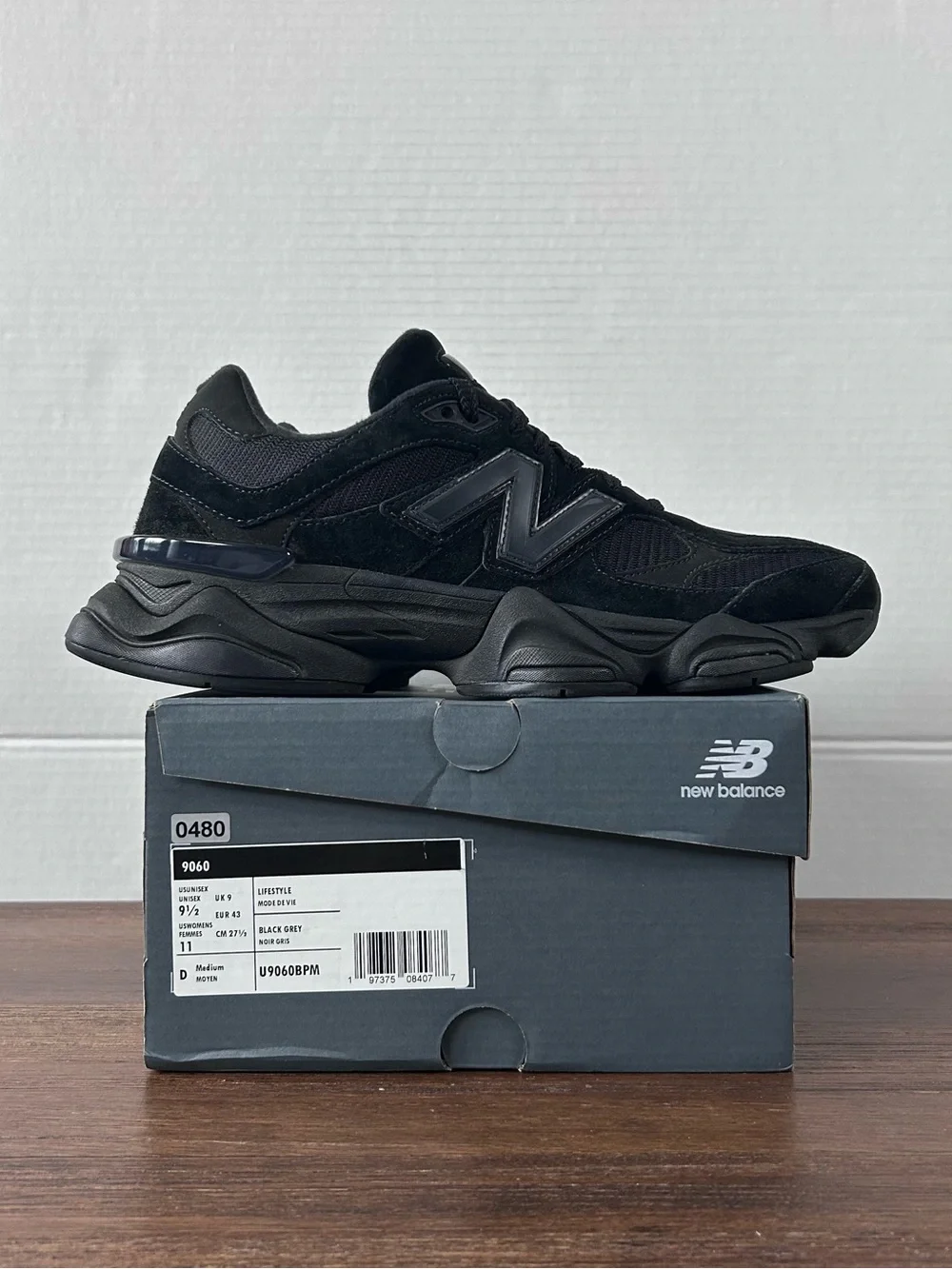 New Balance 9060 Triple Black Sneakers M9.5/W11 U9060BPM